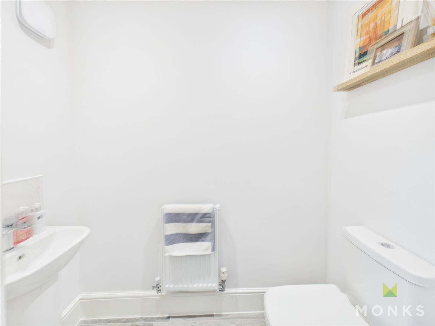 9 Hall View Drive, Shrewsbury, SY5 0FR For Sale